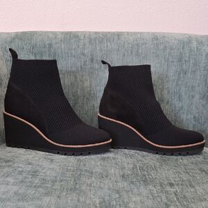 Eileen Fisher Black Knit Wedge Boots Booties NWT 9